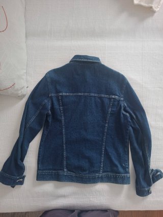 Cazadora vaquera corte recto