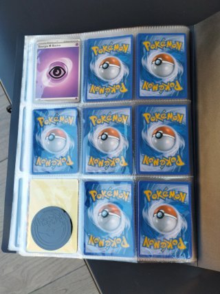 Álbum Pokémon Espada y Escudo Resplandor Astral