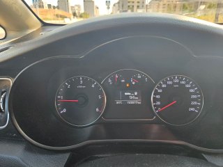 KIA Carens 2014