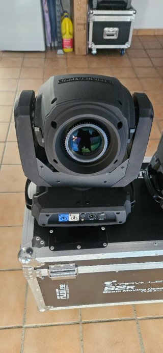 4x Chauvet DJ Intimidator Spot 360