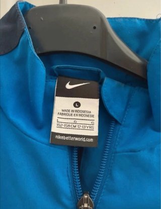 Chaqueta Nike azul fina