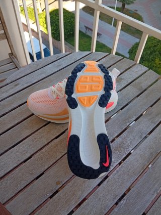 Zapatillas Nike Vomero 18