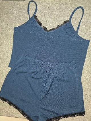 Conjunto pijama lencero azul y negro