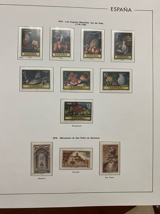 Sellos España 1976 + Hojas con filoestuches
