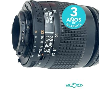 Cámara Reflex Nikon D5000 con objetivo 28-80mm
