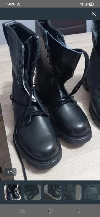 Botas militares negras