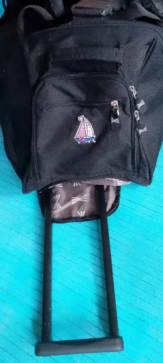 Bolso Maleta con Ruedas Negro