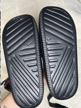 Zuecos Nike Ultra Celso Thong Negros