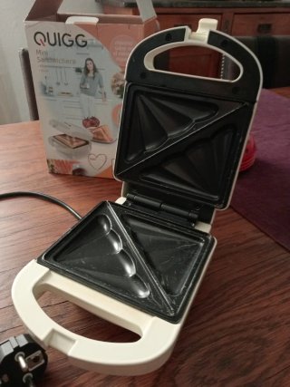 Sandwichera Mini QUIGG 650W