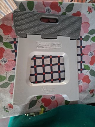 Taburete Plegable Gris