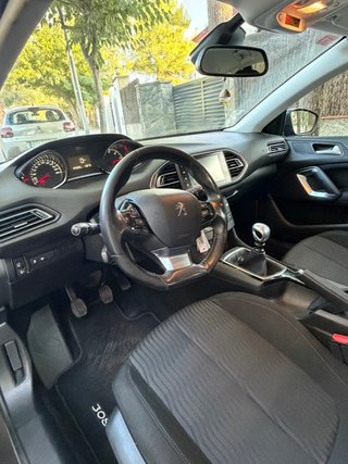 Peugeot 308 2015