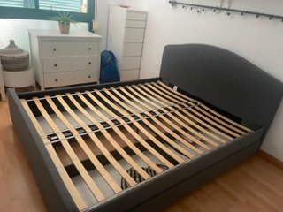 Cama Matrimonio con Cabezal Tapizado