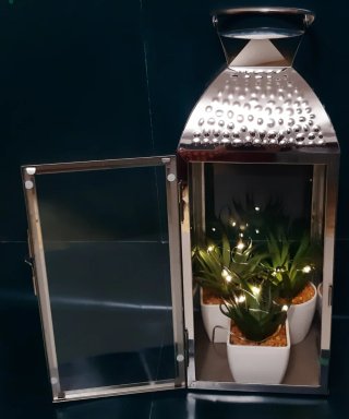 Farol decorativo plateado con luces