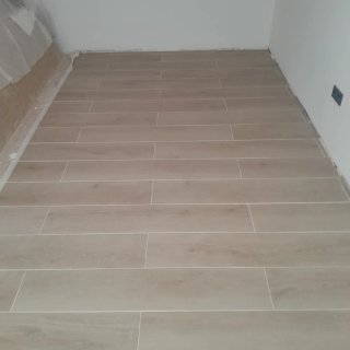 Albañil. Paleta. Oficial de primera