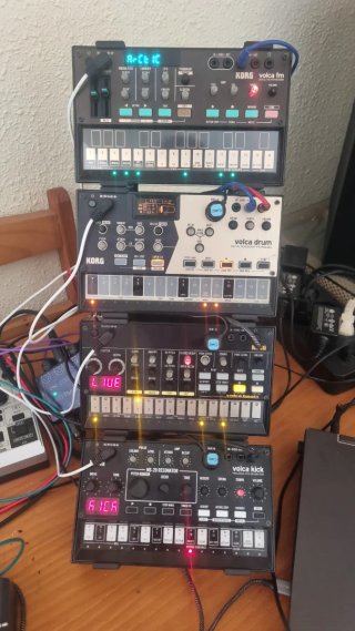 Soporte Korg Volca Cuádruple