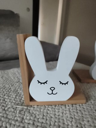 Sujetalibros de madera con conejitos