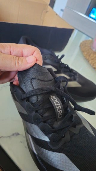 Zapatillas deportivas Negras y Plateadas
