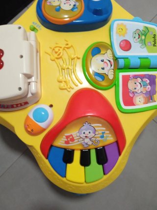 Mesa de juegos infantil Fisher price