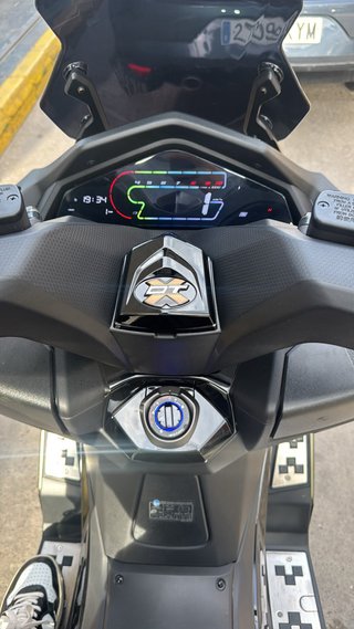 Kymco 350 DTX Maxi Scooter