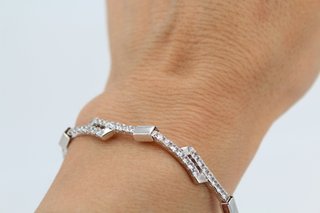 Pulsera Oro Blanco 18k y Circonitas.R:043-05-00182
