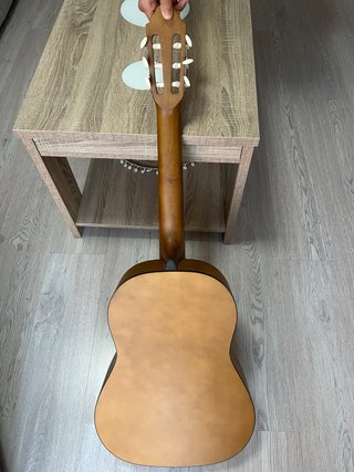 Guitarra clásica Navarrez casi nueva