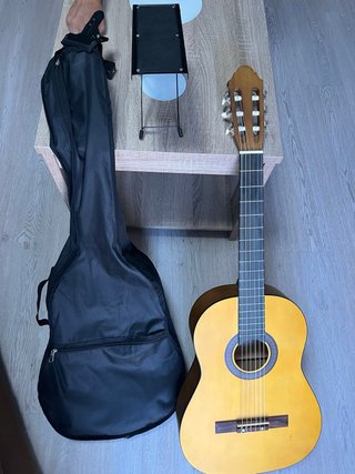 Guitarra clásica Navarrez casi nueva