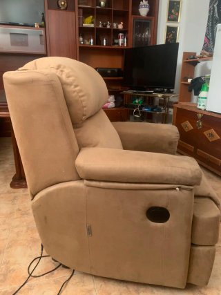 Sillón reclinable eléctrico beige