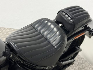 HARLEY DAVIDSON STREET BOB