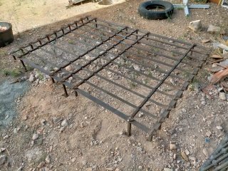 Reja castellana metálica