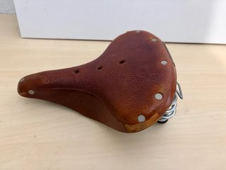 Sillín Brooks de cuero para bicicleta