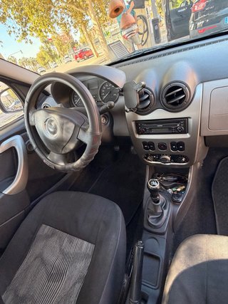 Renault Dacia 2009