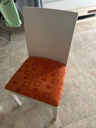 Mesa de comedor cristal estensible y sillas 4