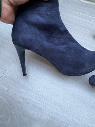 Botas altas azul marino punta fina tacón stiletto