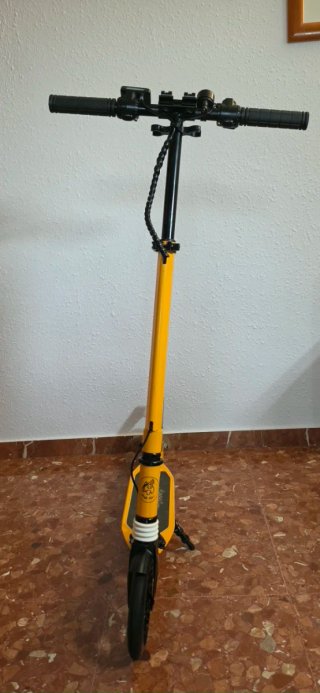 Patinete Eléctrico Amarillo Olsson