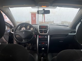 Peugeot 207 2006
