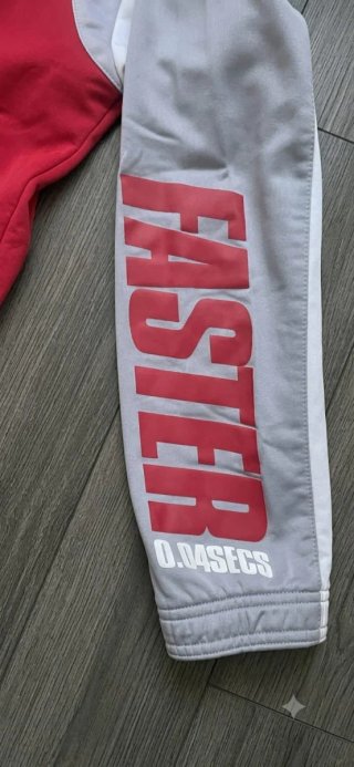 Chaqueta Nike Y2K Roja y Gris