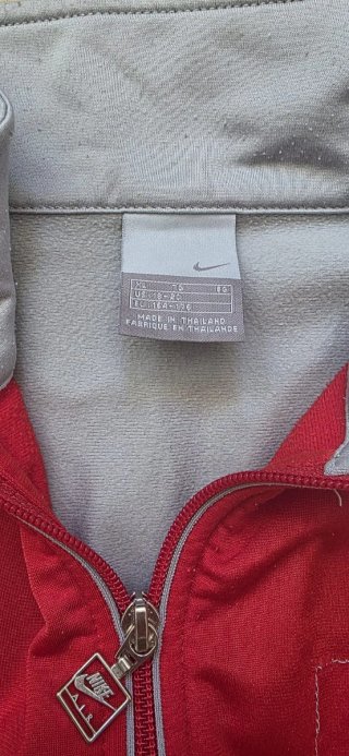 Chaqueta Nike Y2K Roja y Gris