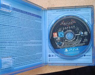 Batman Arkham Knight PS4 nuevo