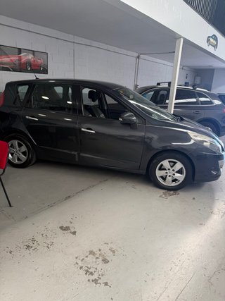 Renault Scenic 2011