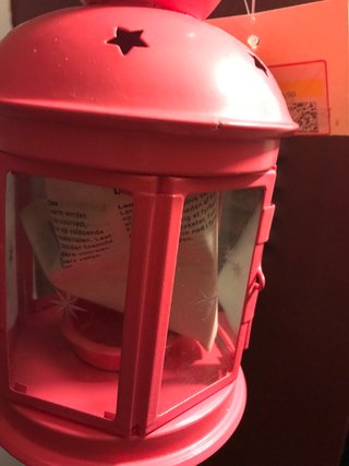 Farol portavelas fucsia con estrellas Ikea