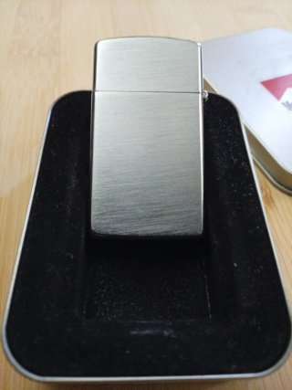 Isqueiro Zippo Slim Marlboro Original