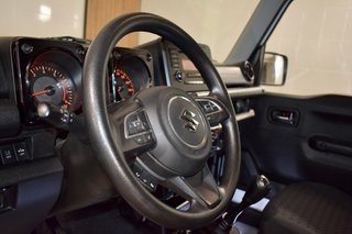 Suzuki Jimny 1.5 JX 5MT
