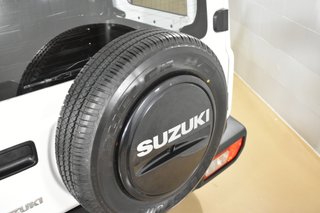 Suzuki Jimny 1.5 JX 5MT