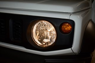 Suzuki Jimny 1.5 JX 5MT