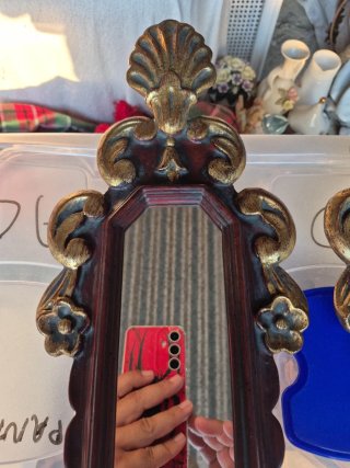 Coppia di Specchi Decorativi Vintage