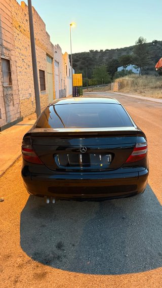 Mercedes-Benz C 220 CDI – 143 CV Año 2001 - 4.200€
