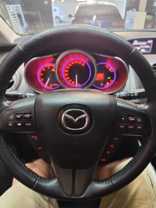 Mazda CX-7 2011