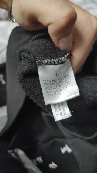 Sudadera Negra con Estampado Mickey No Money