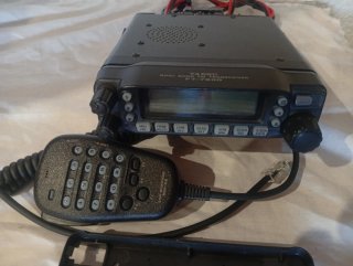 Emisora radioaficionado Yaesu FT-7800