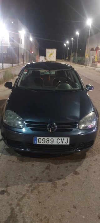 Volkswagen Golf 2004